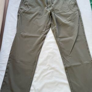 BYLT Basics Men's Khaki Chinos